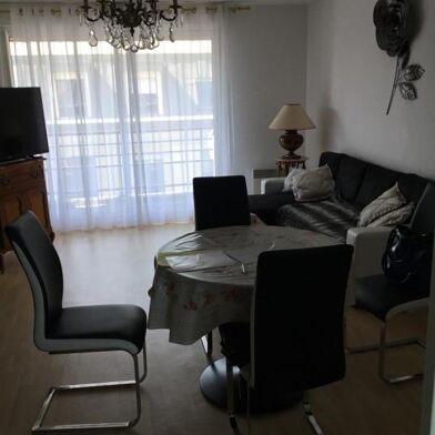 Appartement 3 pièces 750 €