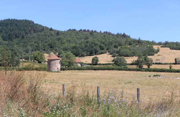 Terrain constructible à vendre avec vue sur la campagne environnante — photo 2