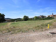 Terrain constructible à vendre avec vue sur la campagne environnante — photo 3