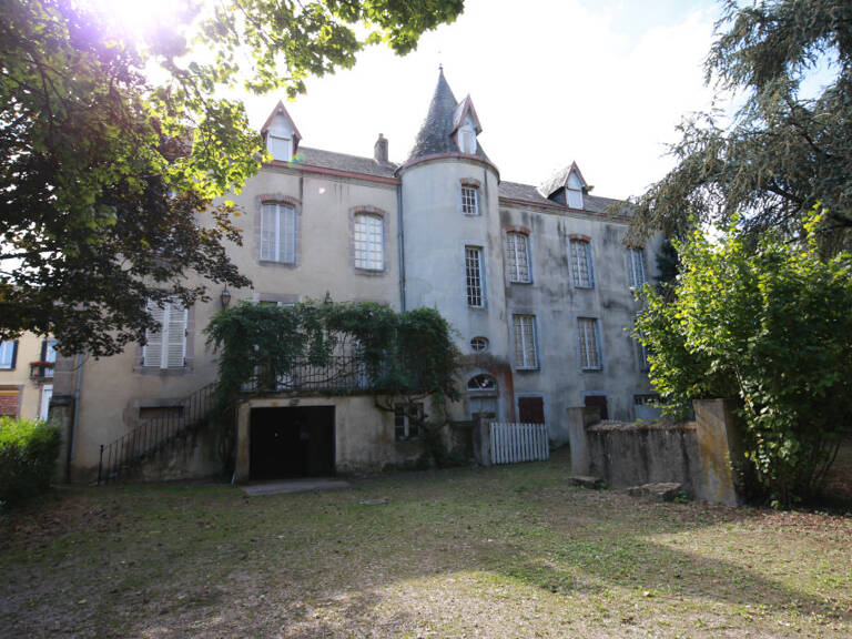 Maison Bourgeoise de 350 m2 à rénover à vendre en centre bourg — photo 1