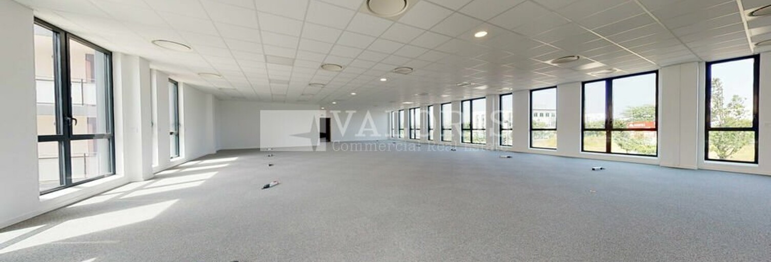 Bureau  992 m² à louer à Vaulx-en-Velin (69120)