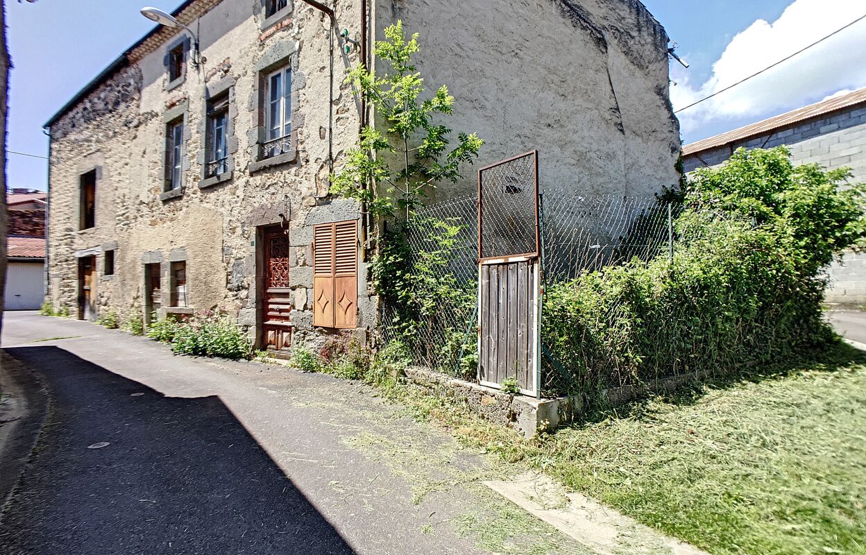 maison 5 pièces 82 m2 à vendre à Montaigut-le-Blanc (63320)