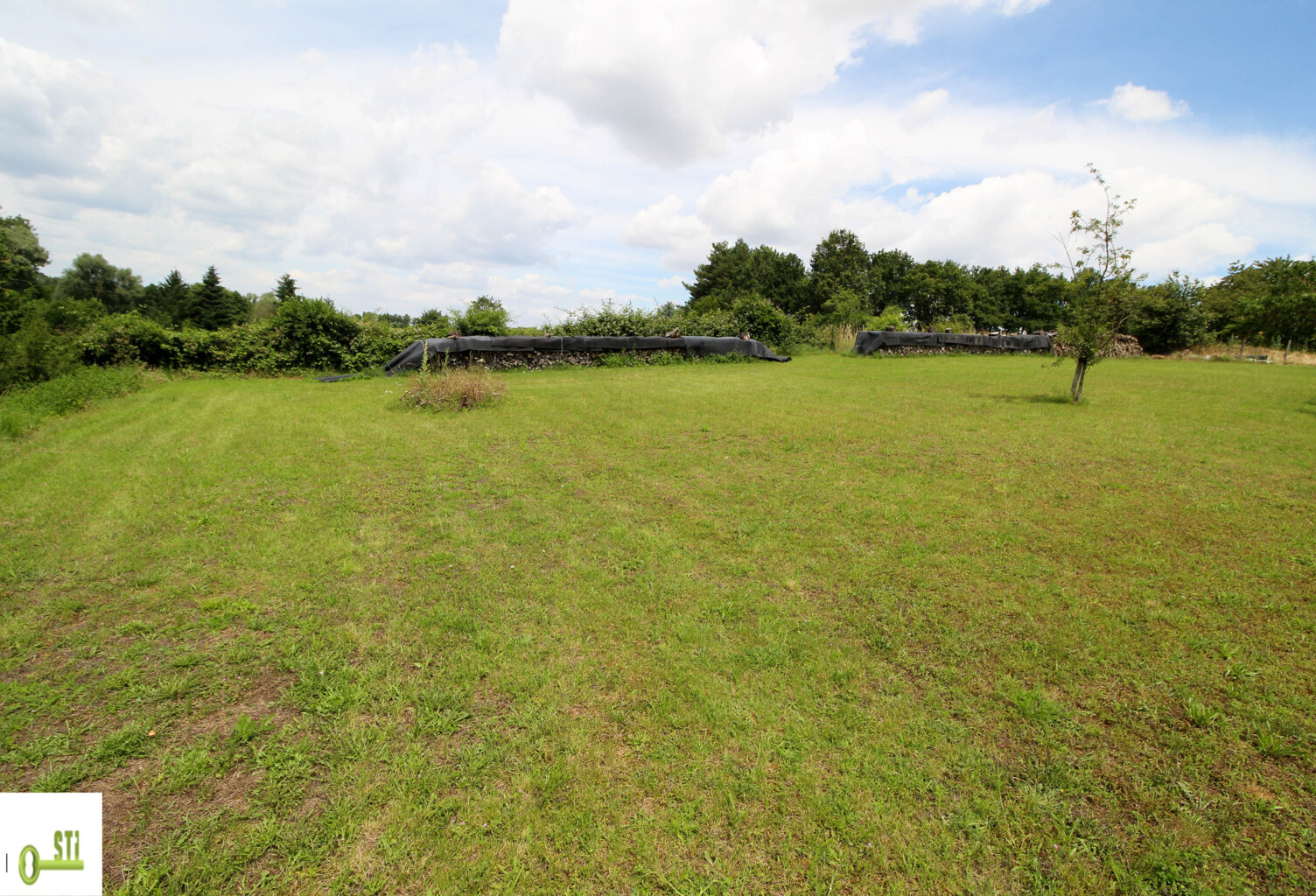 Terrain 1586m2 — photo 1