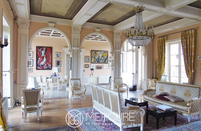 CHATEAU XIXe ET SES DEPENDANCES, PISCINE, SUR 9HA60 — photo 5