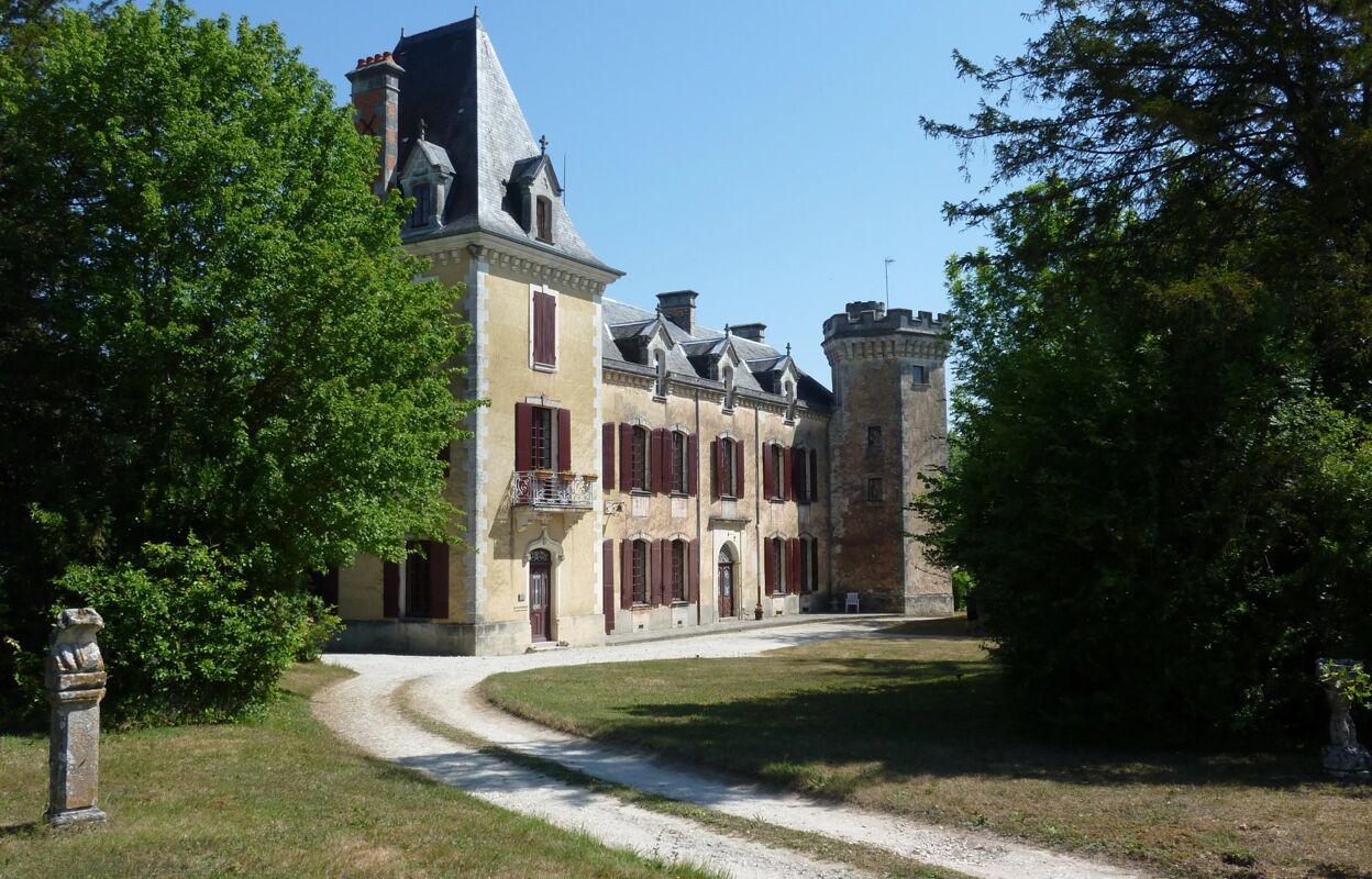 maison 20 pièces 575 m2 à vendre à Saint-Jean-d'Angély (17400)