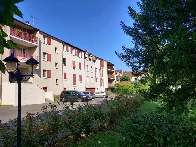 VAUX SUR SEINE RESIDENCE LE VILLAGE — photo du bien