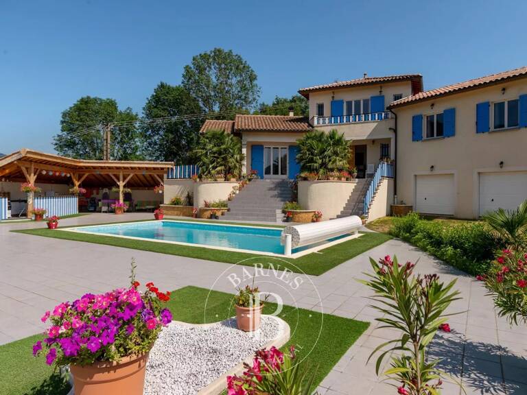 Claveisolles - Villa de 200 m² environ - Jardin avec Piscine 2623 m² - 2 Garages, Atelier et Dépendances - 5 Chambres — photo 1