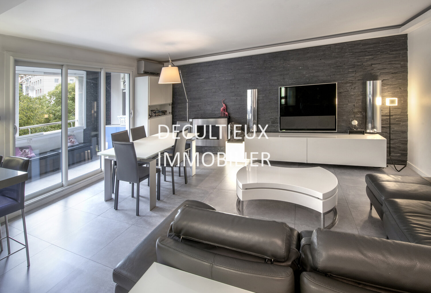 APPARTEMENT T4 CHARPENNES PRESTATIONS HAUT DE GAMME VILLEURBANNE toutes proximités avec Lyon 6 — photo 1