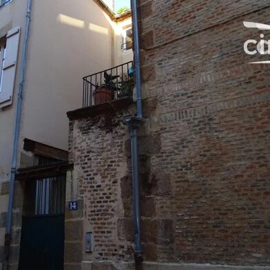 Immeuble  220000 €