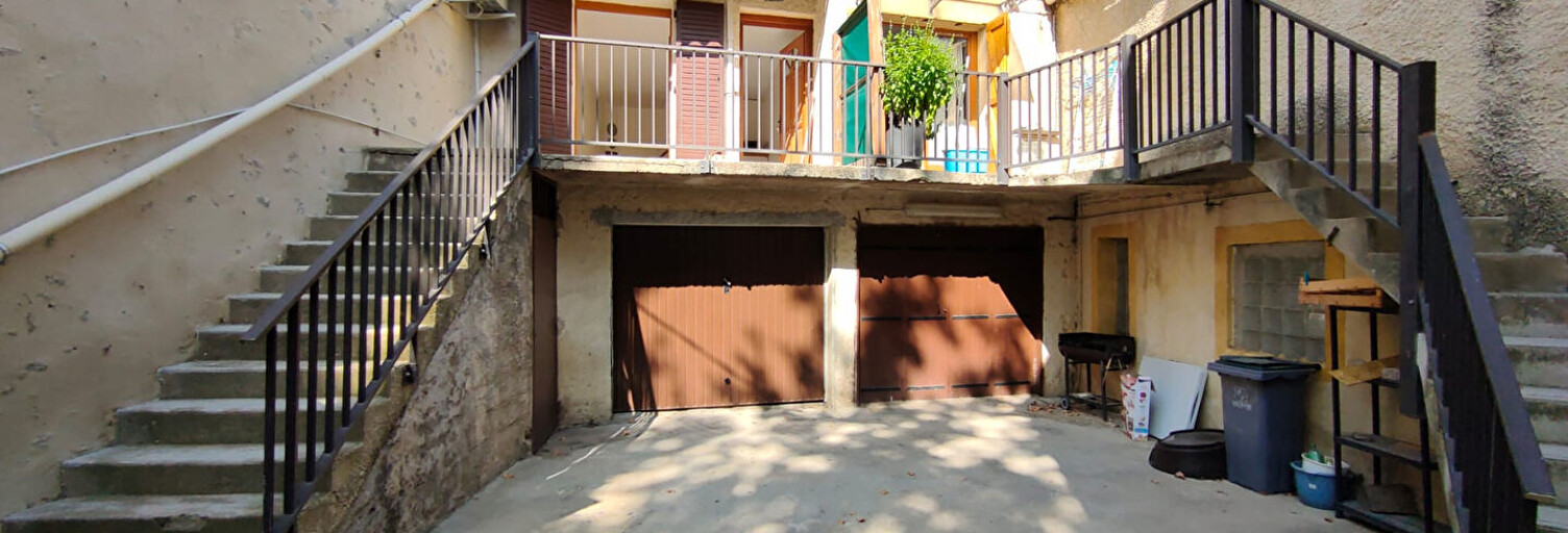 Immeuble  100 m² à vendre à Bessan (34550)