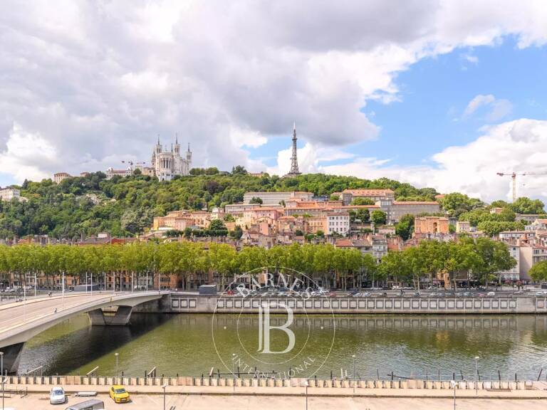Bien vendu // Lyon 2 - Quai de Saône - Appartement bourgeois de 198,92 m² - Terrasses - Garage - 2/3 chambres — photo 1