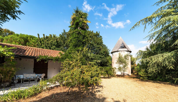 Propri&eacute;t&eacute; 8 pièces  à vendre Fouras 17450