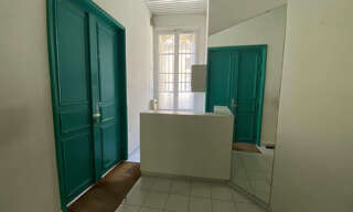 Bureau  105 m² à louer à Nîmes (30000)