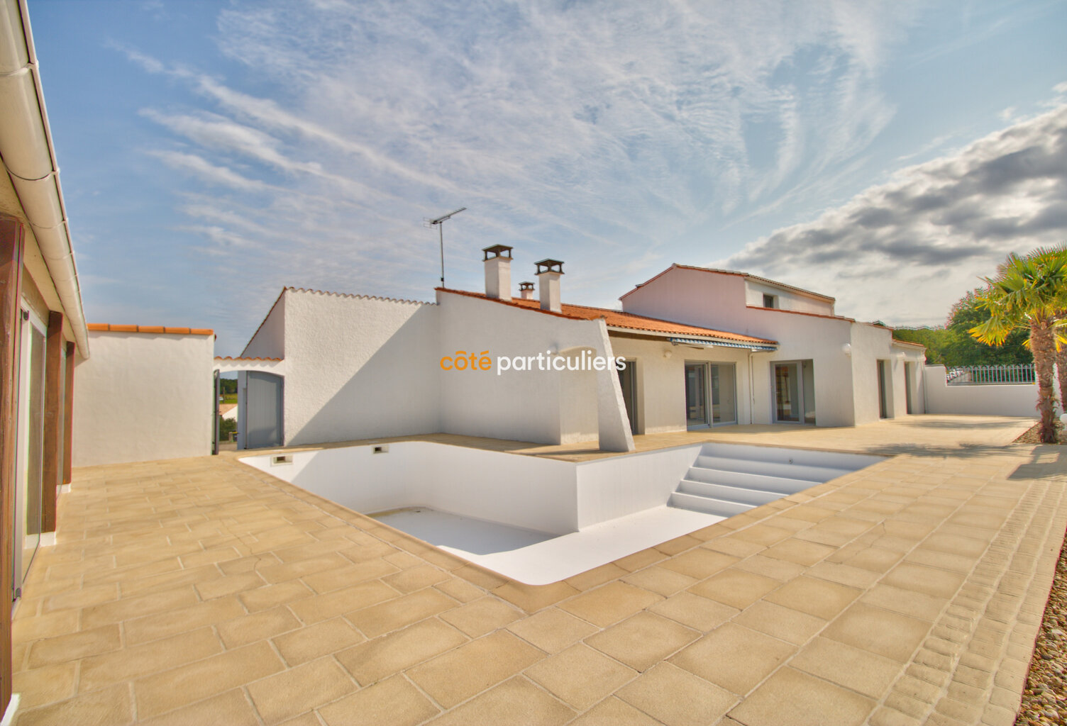 maison conviviale avec terrain constructible — photo 1