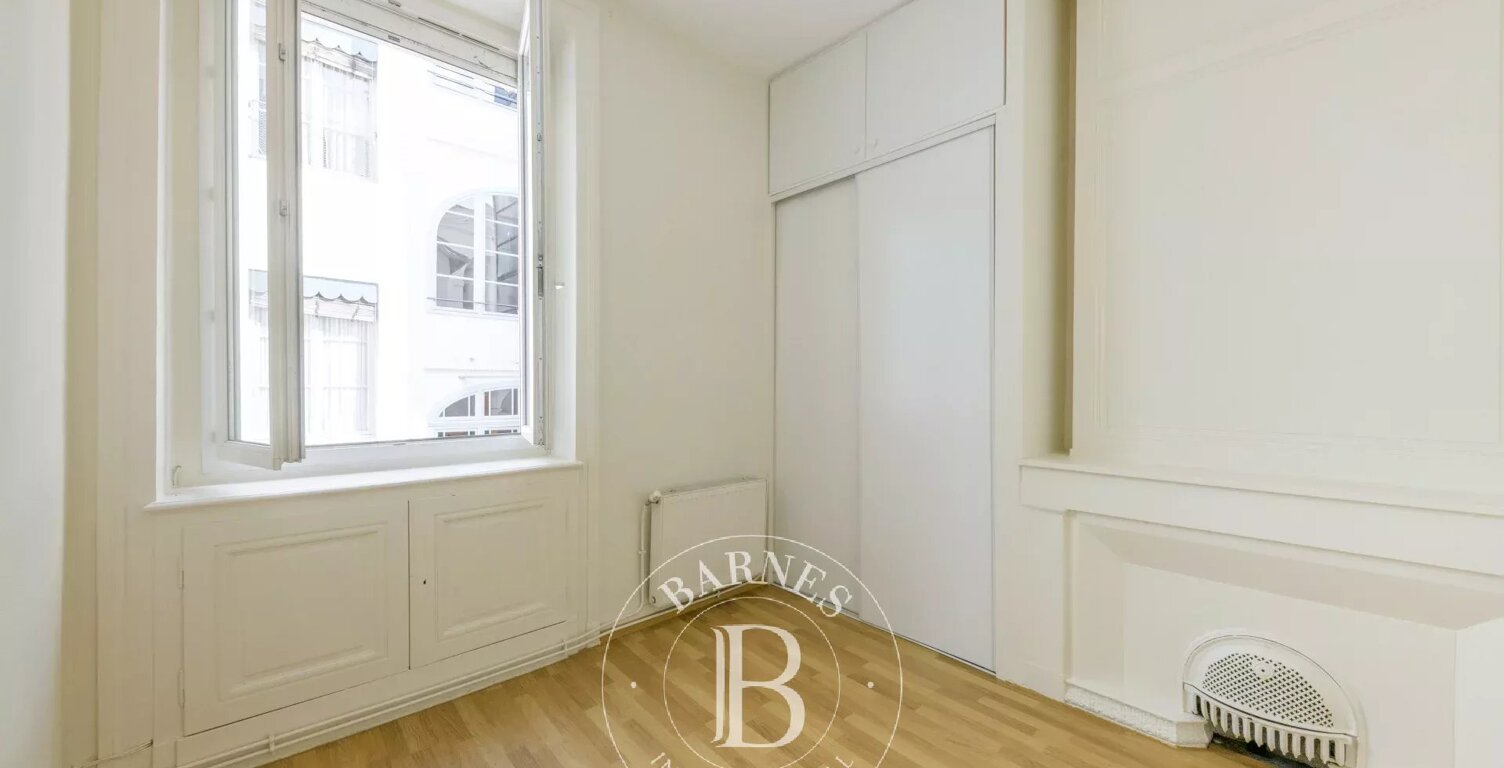 Bien vendu // Lyon 2 - Appartement de 51.57 m² - Local sur palier - 2 Chambres — photo 1