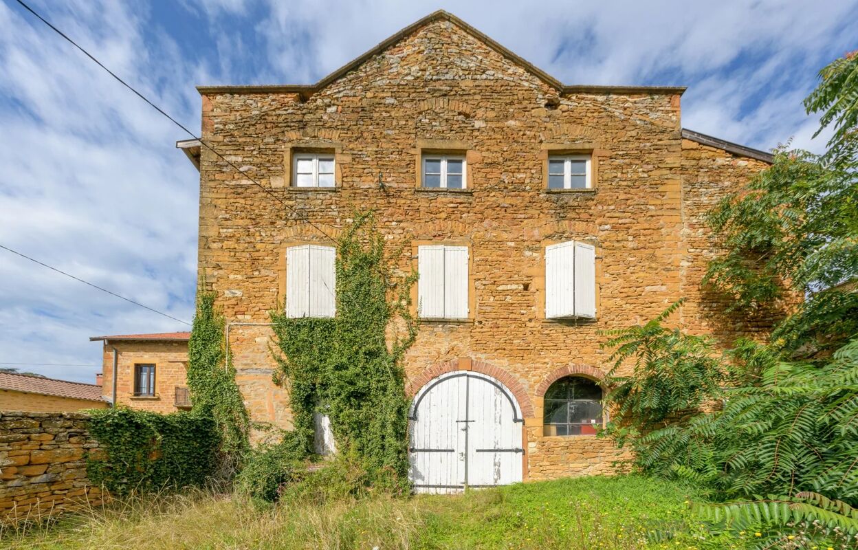 maison 8 pièces 376 m2 à Charnay (69380)