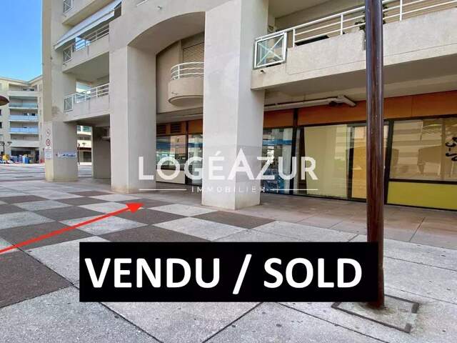 Local commercial — photo du bien