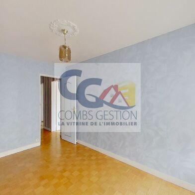 Appartement 4 pièces 158000 €