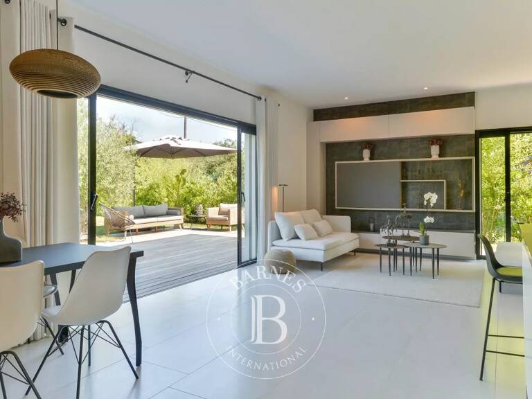 Sainte Colombe  - Maison d'environ 130 m² - Terrain de 600 m² environ - 3 chambres — photo 1