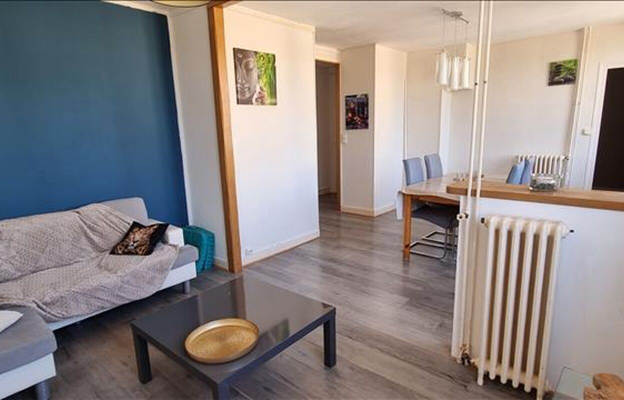 appartement 3 pièces 58 m2 à vendre à Saint-Florent-sur-Cher (18400)