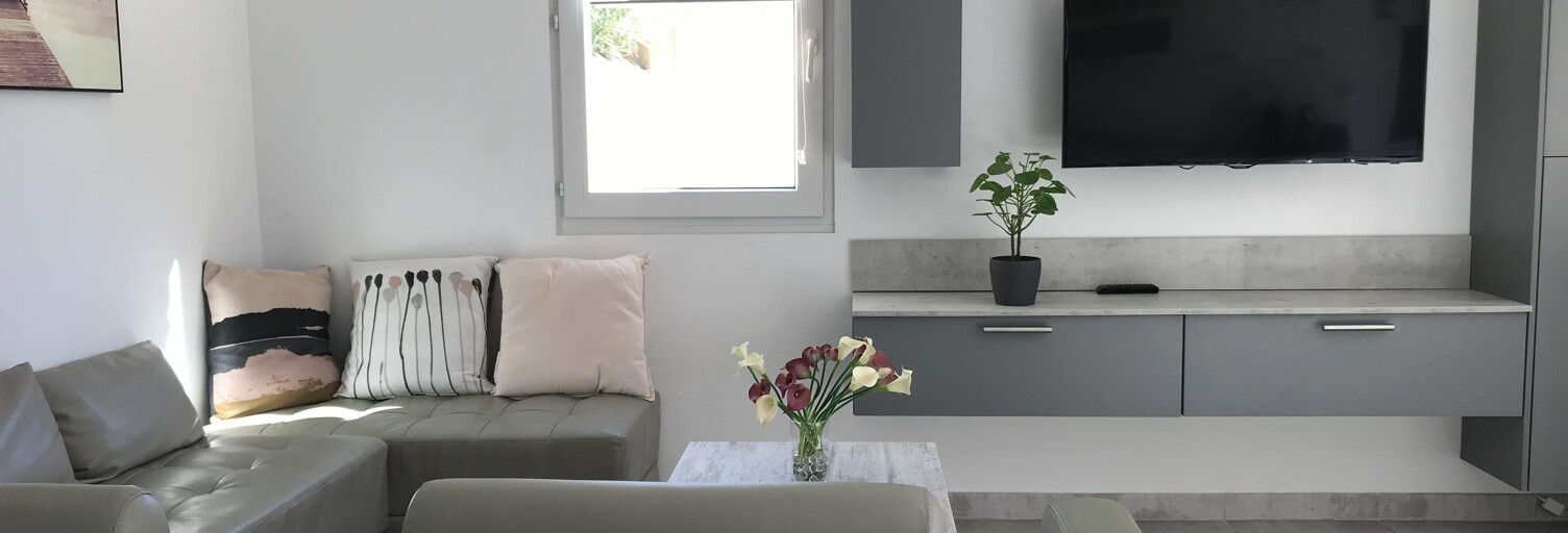 Maison 5 Pièces  m² à vendre à La Londe-les-Maures (83250)