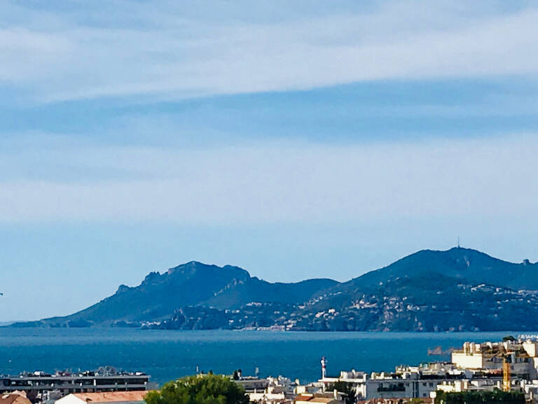 CANNES PENTHOUSE T4-T5 DE 95M2 TERRASSES 120M2 VUE MER PISCI — photo 1