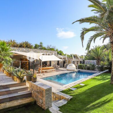 Maison 10 pièces 8900 €