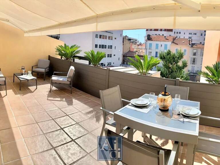Cannes Banane. En dernier étage. Magnifique 2 pièces avec terras — photo 1