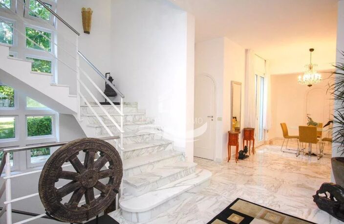 Villa En location à Roquebrune-Cap-Martin — photo 4