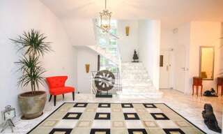 Maison 7 Pièces 650 m² à louer à Roquebrune-Cap-Martin (06190)