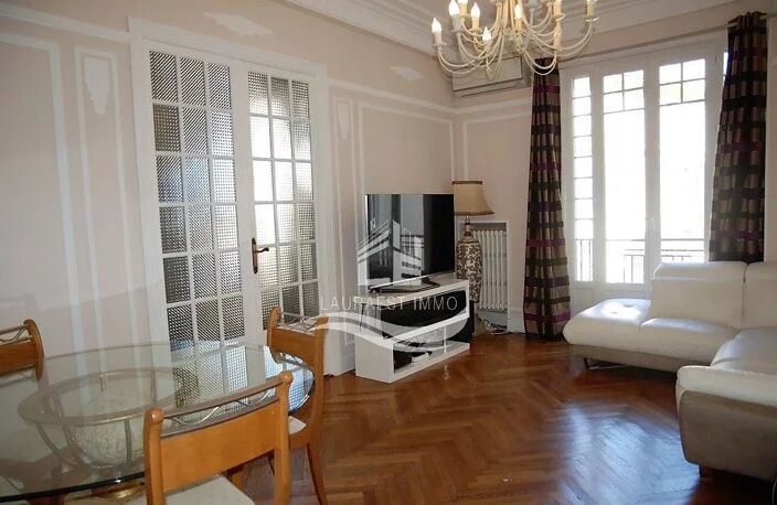 Appartement  4 pièces NICE- Bd Victor Hugo — photo 2