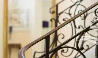 Maison 10 Pièces 1000 m² à louer à Antibes (06160)