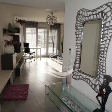 Appartement 3 pièces 2150 €