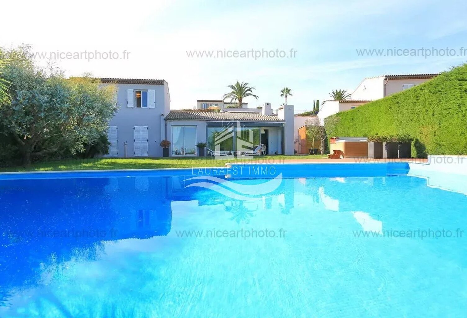 Villa Villeneuve Loubet /Hauts de Vaugrenier — photo 1