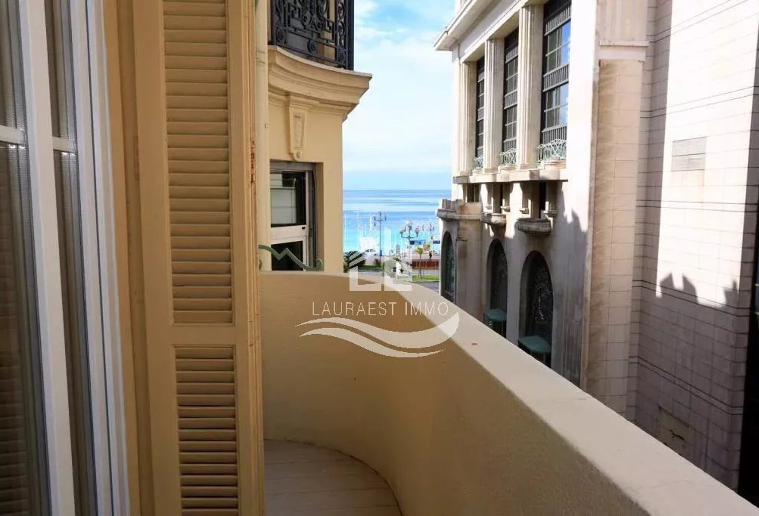 3 PIECES AVEC VU MER /CARRE D'OR — photo 1