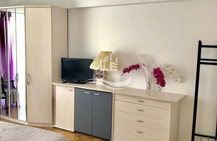 APPARTEMENT 3 PIECES - FLEURS  - ROMETTI — photo 3