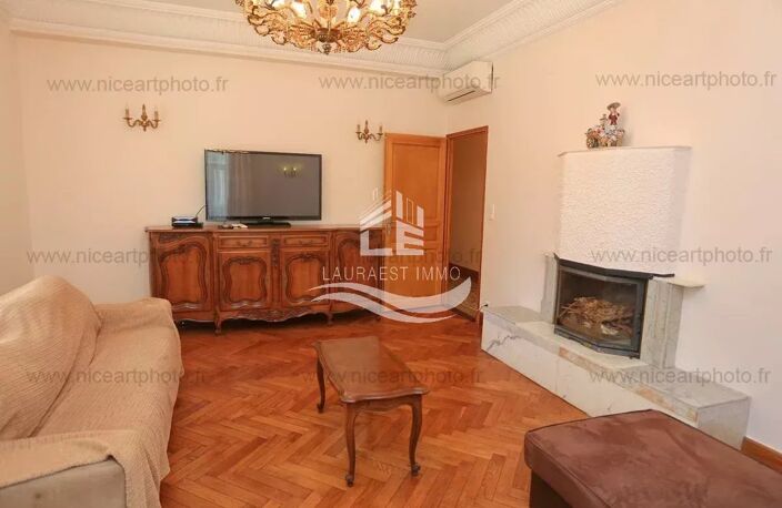 4 Piéces Carrée  D'Or /Immeuble BOURGEOISE — photo 2