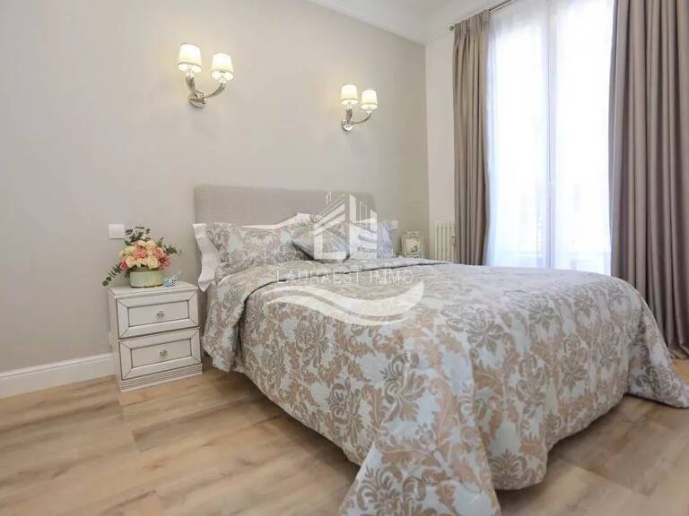 2 PIECES LUXE/ CARRE D'OR 55 m2 — photo 1