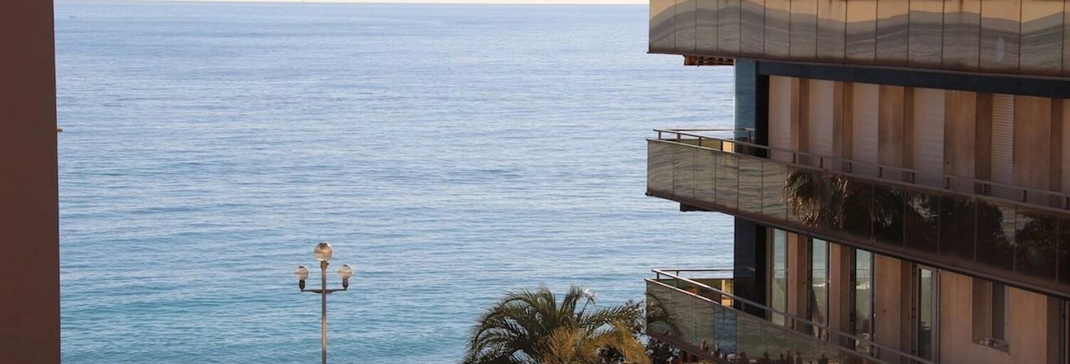 location vacances Appartement 4 Pièces 120 m² à Nice (06000)