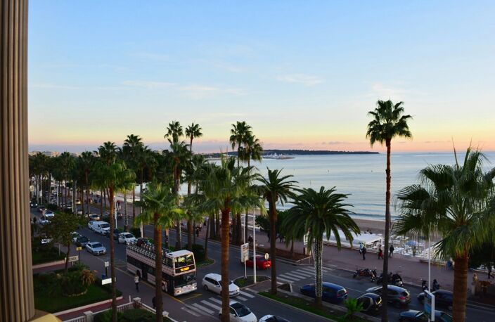 CANNES - CROISETTE - BIEN D'EXCEPTION VUE FEERIQUE — photo 2