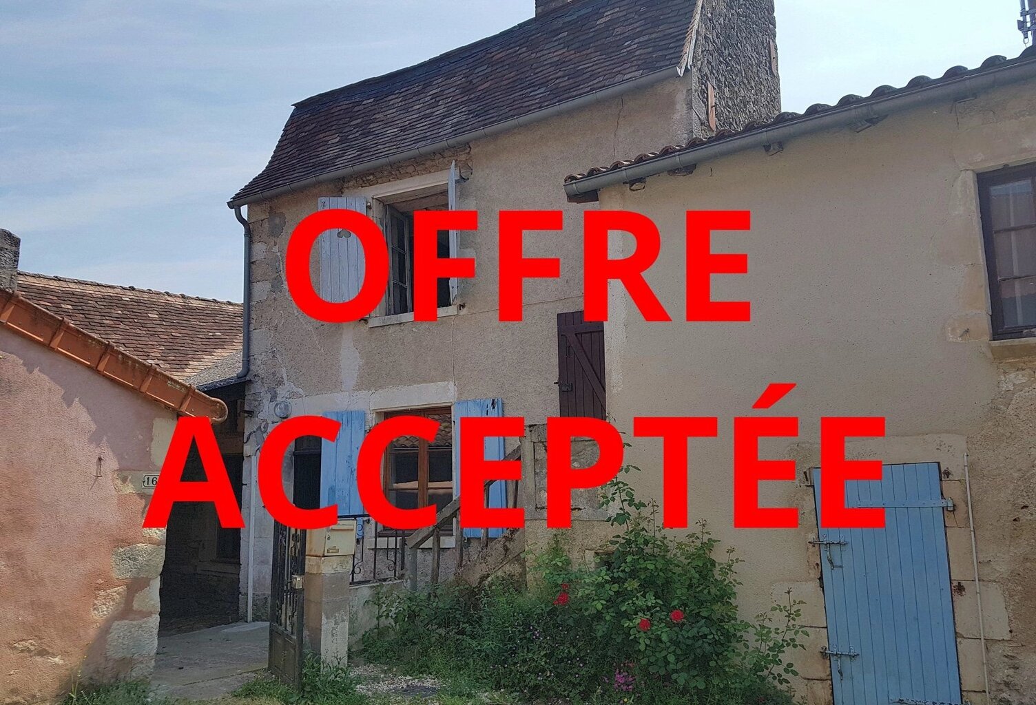 Saint Savin, Vienne 86: maison à renover avec jardin — photo 1