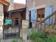 Saint Savin, Vienne 86: maison à renover avec jardin — photo 4