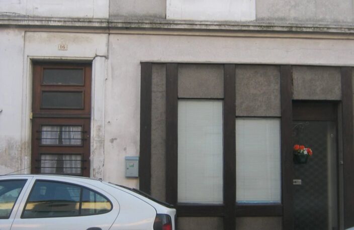 Maison de village avec boutique à St Claud en Charente — photo 2