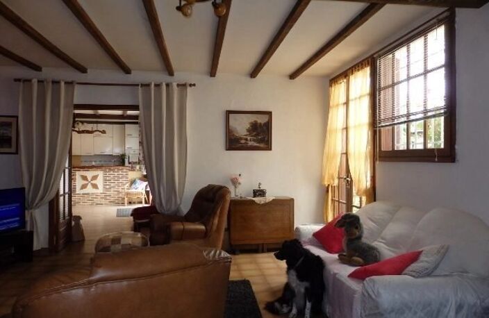 Maison de village avec boutique à St Claud en Charente — photo 4