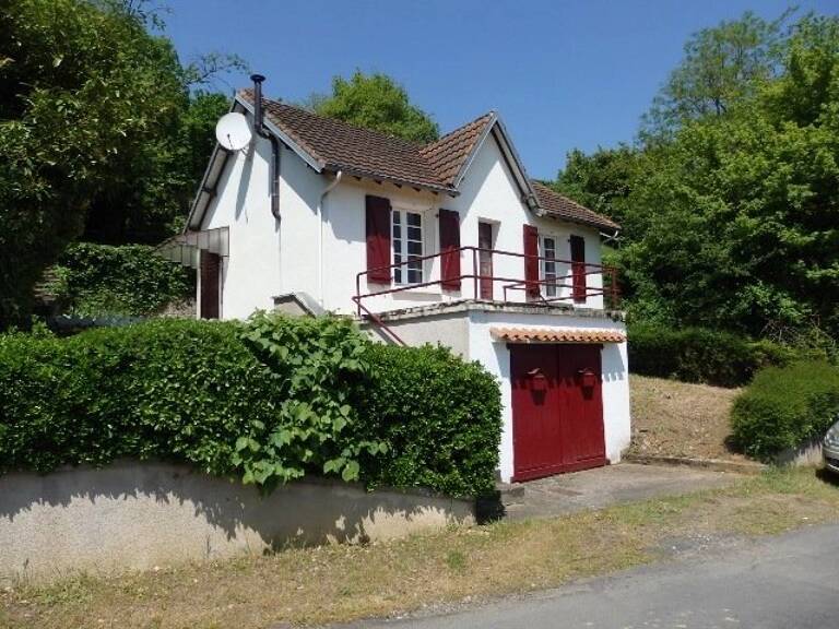 Jolie maison avec garage à vendre à Gouex dans la Vienne — photo 1