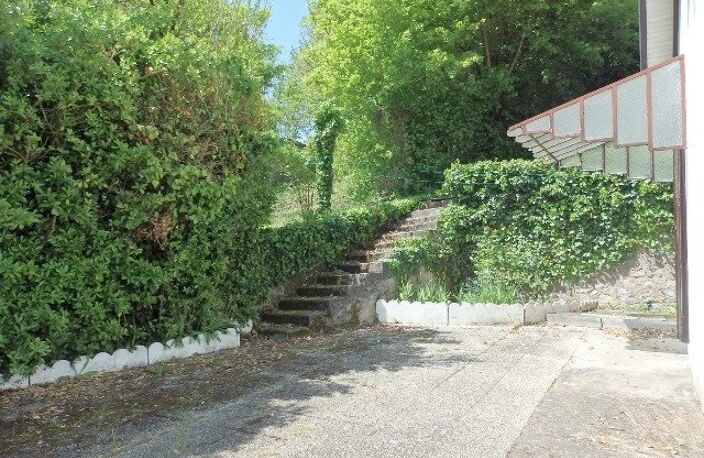 Jolie maison avec garage à vendre à Gouex dans la Vienne — photo 2
