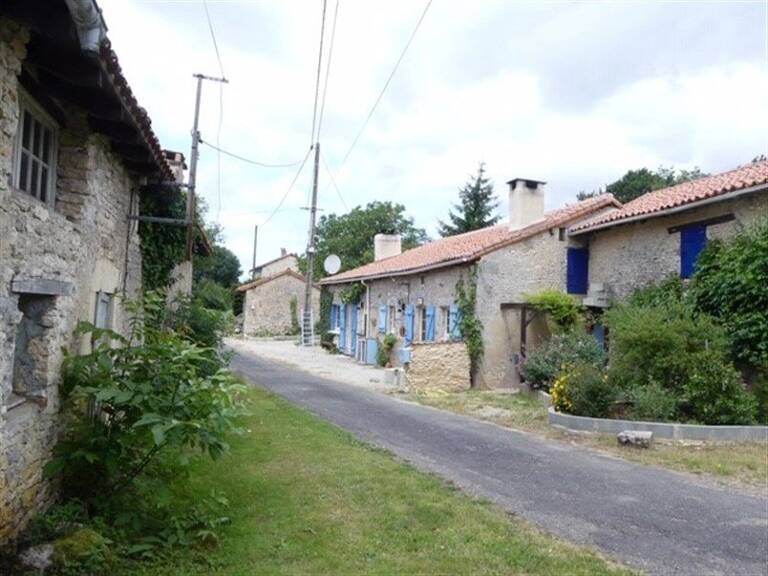 Maison traditionnelle à vendre à St Martin L'Ars - Vienne — photo 1