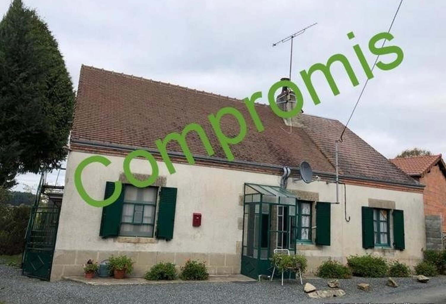 Maison, garage et jardin à vendre en Creuse près d'Aigurande — photo 1