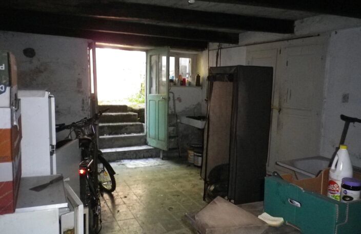 Belle maison à rénover près d'un canal dans les Vosges — photo 4