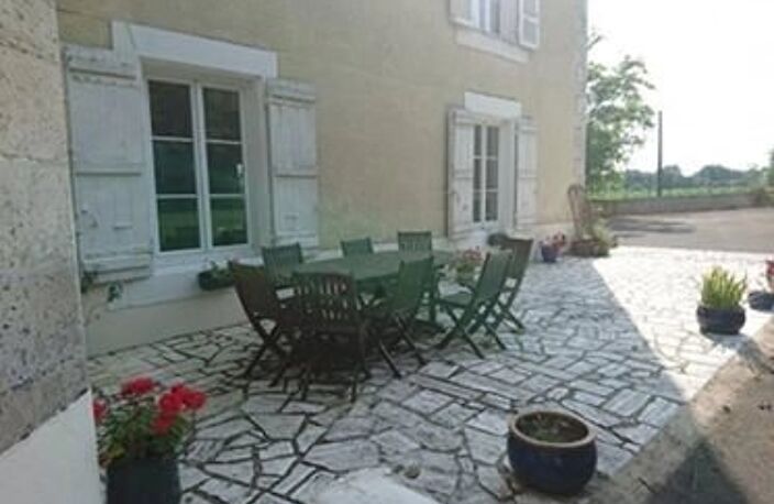 Château du 15ème près de Chef-Boutonne dans les Deux-Sèvres — photo 5